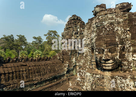 Visages de Bodhisattva Lokeshvara, temple Bayon, Angkor Thom, Siem Reap, Cambodge Banque D'Images