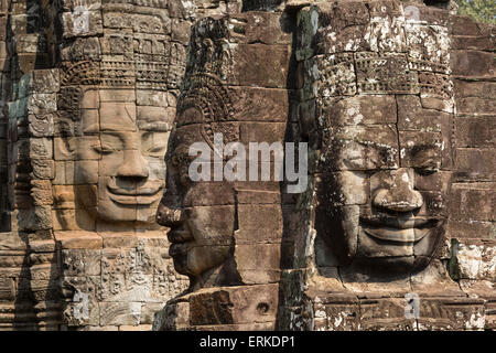 Visages de Bodhisattva Lokeshvara, temple Bayon, Angkor Thom, Siem Reap, Cambodge Banque D'Images