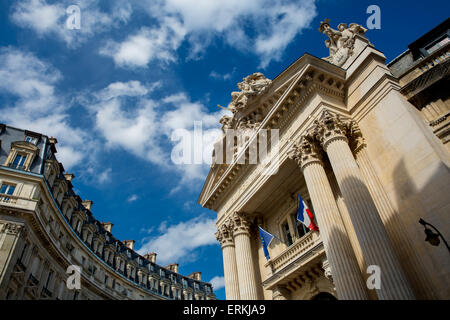 Bourse de commerce bâtiment b.1767, à l'origine un centre du commerce des produits de base, maintenant la Chambre de Commerce, Paris, France Banque D'Images