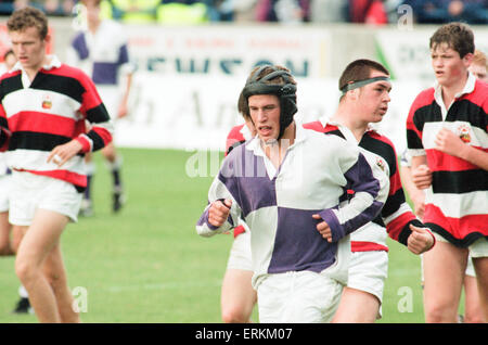 Forthbank Stadium, le 26 septembre 1995. Gavin Hastings fait sa dernière apparition de gros gibier. Il va quitter en tant qu'international après la coupe du monde, mène les barbares contre le comté de Stirling. Le jeu à Forthbank Stadium marque County's passer de sept à la Division des champions nationaux. La princesse Anne, la SRU, patron va regarder son fils Peter Phillips jouer pour une école Gordonstoun XV contre le comté de moins de 18 ans à 2,15 dans un rideau- raiser. Banque D'Images