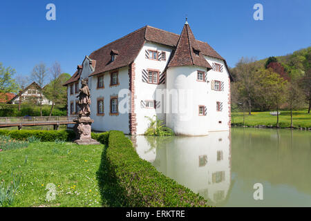 Inzlingen Wasserschloss château d'eau, terres Markgraefler, Forêt Noire, Baden- Württemberg, Allemagne, Europe Banque D'Images