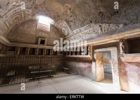 Les bains Forum détail, ruines romaines de Pompéi, UNESCO World Heritage Site, Campanie, Italie, Europe Banque D'Images