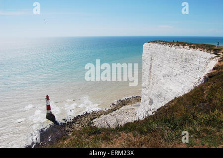 Beachy Head et phare, East Sussex sur une journée ensoleillée Banque D'Images