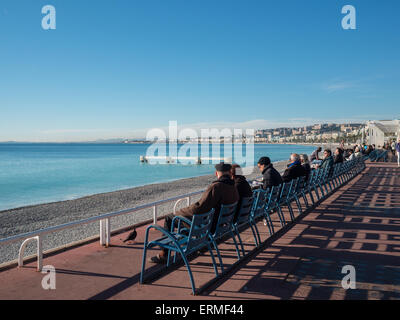 Coin par le front de mer de la Promenade des Anglais à Nice Banque D'Images