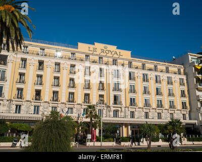 Façade de l'hôtel Le Royal à Promenade des Anglais Banque D'Images