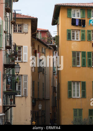 La Vieille Ville de Nice bâtiments colorés Banque D'Images