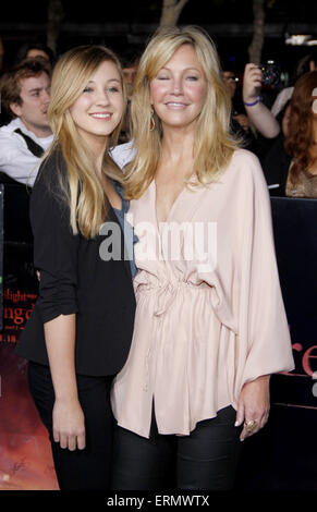 Heather Locklear et Ava Locklear au Los Angeles premiere de 'La Saga Twilight : Breaking Dawn Part 1' . Banque D'Images