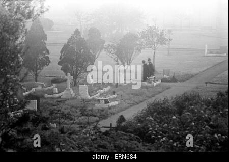 L'exhumation de Mme Beryl Evans dont le corps a été retrouvé étranglé à ...