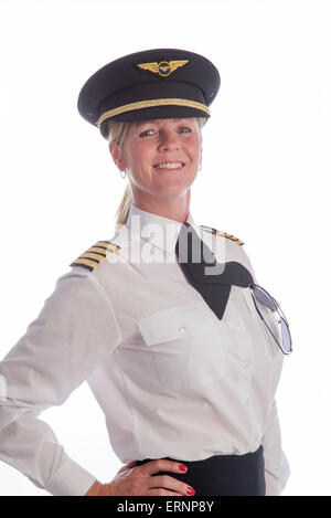 L'âge moyen des femmes en uniforme de pilote de ligne Banque D'Images
