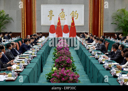 Beijing, Chine. 6 juin, 2015. Le cinquième dialogue sino-japonais de finances est tenue à Beijing, capitale de Chine, le 6 juin 2015, après environ deux ans de retard en raison d'empoisonner les relations. Crédit : Li Xin/Xinhua/Alamy Live News Banque D'Images