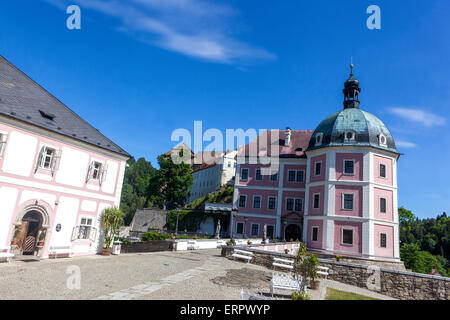 Horizon de Becov nad Teplou. Baroque et gothique, région Karlovy Vary, République tchèque, Europe Banque D'Images