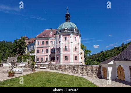 Horizon de Becov nad Teplou. Région baroque et gothique Karlovy Vary, République tchèque, Europe Tchèque beau château Banque D'Images