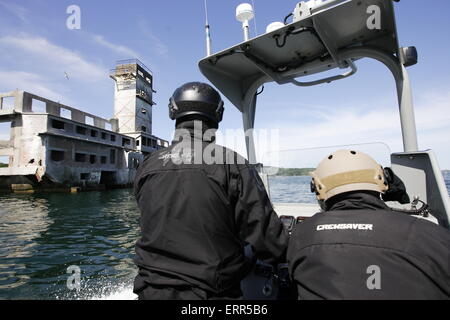 Gdynia, Pologne 7e, juin 2015 Photo : Torpedownia allemand nazi - construction du centre de recherche sur les torpilles, construit sur terriery polonais pendant la Seconde Guerre mondiale. Torpedownia est une torpille hall d'assemblage de dispositifs pour tester le tir, bâti au fond du bassin, à quelques centaines de mètres de la rive. Banque D'Images