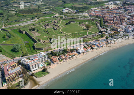 VUE AÉRIENNE.Forteresse de Roses.Costa Brava, province de Gérone, Catalogne, Espagne. Banque D'Images