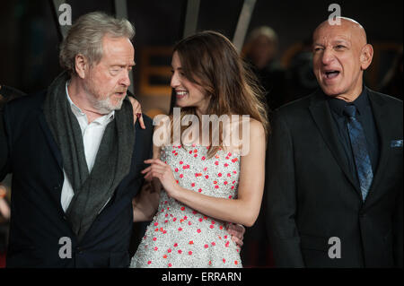 'Exode : Dieux et rois 3D' - UK film premiere tenue à l'Odeon Leicester Square - Arrivées en vedette : Sir Ridley Scott, María Valverde, Sir Ben Kingsley Où : London, Royaume-Uni Quand : 03 Déc 2014 Crédit : Daniel Deme/WENN.com Banque D'Images