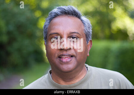 Stuttgart, Allemagne. 06 Juin, 2015. Secrétaire générale d'Amnesty International, Salil Shetty, pose à Stuttgart, Allemagne, 06 juin 2015. Il s'exprime sur son travail pour les droits de l'homme au cours de l'Eglise évangélique du Congrès. Photo : Wolfram Kastl/dpa/Alamy Live News Banque D'Images