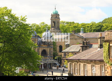 La façade de l'Opéra de Buxton, dans le Derbyshire, Angleterre, Royaume-Uni - été 2015 Banque D'Images