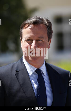 Château d'Elmau, en Allemagne. 8 juin, 2015. Le Premier ministre britannique David Cameron s'occupe le sommet du G7 à Elmau Castle près de Garmisch-Partenkirchen, Allemagne, le 07 juin 2015. Dpa : Crédit photo alliance/Alamy Live News Banque D'Images