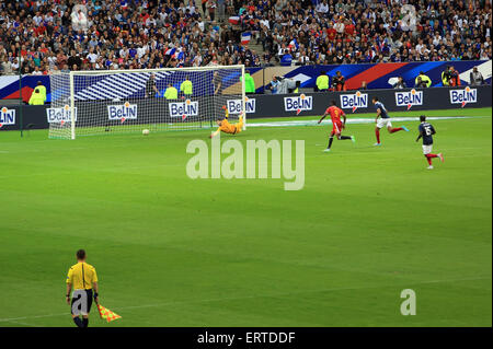 Saint Denis, France. 7 juin, 2015. Match de football France-belgique au Stade de France, le 7 juin 2015 Kuvaiev Crédit : Denys/Alamy Live News Banque D'Images