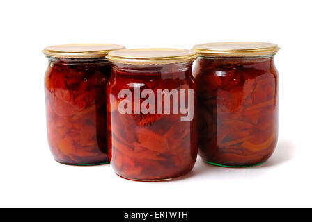 Confiture de Coing de préserver en verre isolé sur fond blanc Banque D'Images