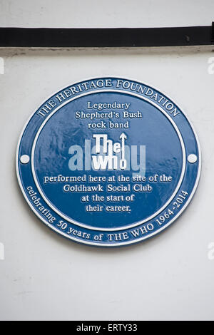 Heritage Foundation blue plaque marquant l'ancien goldhawk social club où le groupe de rock qui a joué dans leurs premiers jours Banque D'Images