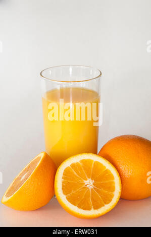 Jus d'orange frais Banque D'Images