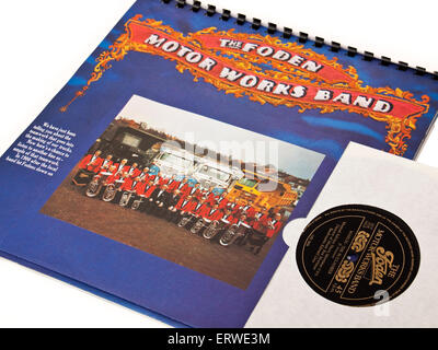 Foden Motor Works brass band page et 45 tours enregistrement dans la brochure de l'entreprise depuis le début des années 1970. Banque D'Images