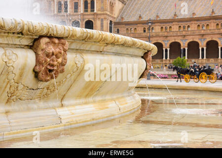 Détail du centre de Vicente Traver fontaine à Plaza de Espana Espagne Séville Banque D'Images