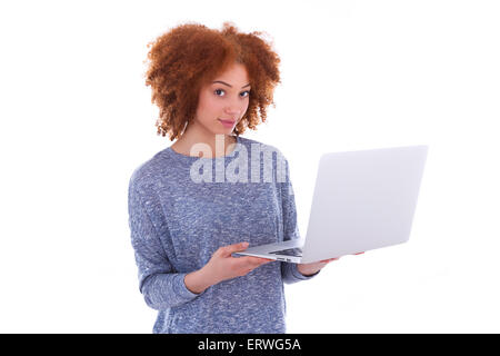 Black African American Student girl holding pointant à l'écran, sur fond blanc Banque D'Images