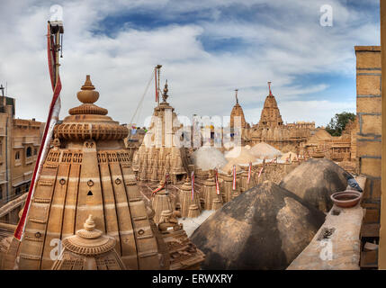 Depuis le haut des Temples Jain en vue fort Jaisalmer, Rajasthan, India Banque D'Images