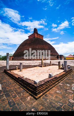 Jetvanarama Jetvanaramaya Dagoba, aka Stupa, ville sacrée d'Anuradhapura, Triangle culturel, au Sri Lanka, en Asie Banque D'Images