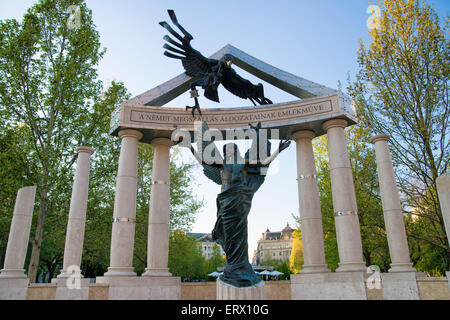 Ce monument commémore l'occupation de la Hongrie par l'Allemagne nazie, Budapest, Hongrie Banque D'Images