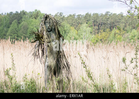 Figure en bois, Mazurski Eden ou jardin d'Eden, la reconstruction de la culture Galindians, Gmina Ruciane-Nida Banque D'Images