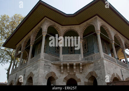 Construit à partir de 1459 le palais de Topkapi à Istanbul a été pendant près de 400 ans la résidence des sultans Ottomans. Banque D'Images