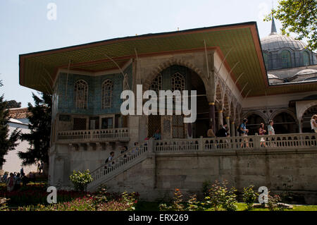 Construit à partir de 1459 le palais de Topkapi à Istanbul a été pendant près de 400 ans la résidence des sultans Ottomans. Banque D'Images