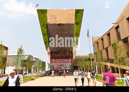 MILAN, ITALIE - 04 juin 2015 : le pavillon de la Russie à l'EXPO 2015 structure Banque D'Images