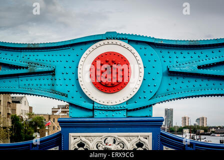 Détail de l'ingénierie sur Tower Bridge, Londres, Royaume-Uni. Banque D'Images