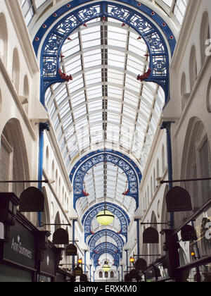 Thorntons Arcade dans le quartier Victoria Leeds West Yorkshire Angleterre Banque D'Images