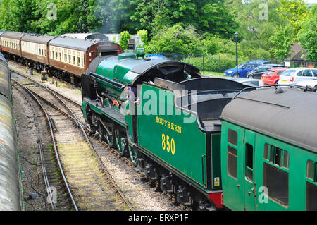 Locomotive à vapeur no 850 préservé, Lord Nelson à Alresford sur le milieu Hants Railway, Hampshire, Angleterre Banque D'Images