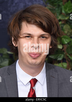 Hollywood, Californie, USA. 9 juin, 2015. Lili22 Cardarople arrive pour la première du film 'Jurassic World' au Kodak Theater. Credit : Lisa O'Connor/ZUMA/Alamy Fil Live News Banque D'Images