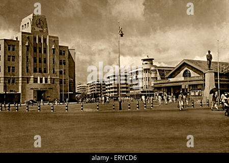 Ancienne carte postale du patrimoine Churchgate rail way station ; Bombay Mumbai Maharashtra ; Inde ; Banque D'Images