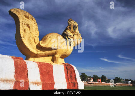 Vandiyur Mariamman Teppakulam réservoir d'eau sculpture d'écureuil , Madurai ; Tamil Nadu ; Inde , asie Banque D'Images