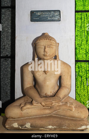 Lord Mahaveer Marble Sculpture , Musée , Modasa , Samarkantha , Gujarat , Inde , Asie Banque D'Images