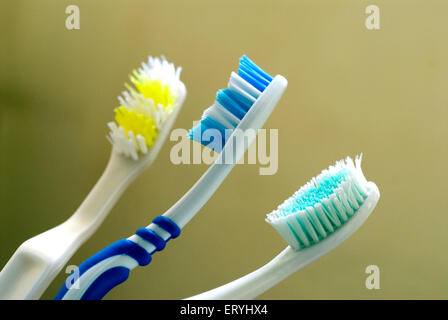 Brosse à dents en plastique utilisée , Banque D'Images