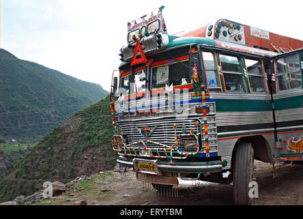 Bus de transport d'état ; Uri ; quartier de Baramulla , Jammu-et-Cachemire ; Inde , Asie Banque D'Images