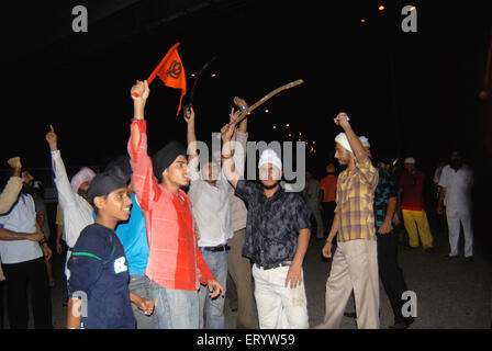 La communauté sikh protester contre le feu du corps de dera saccha sauda chef ram rahim à Mulund à Bombay Banque D'Images