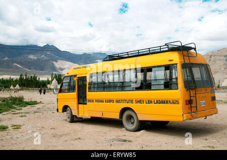 Des bus padma karpo druk institut ; ; ; Ladakh Leh Shey ; Jammu-et-Cachemire en Inde ; Banque D'Images