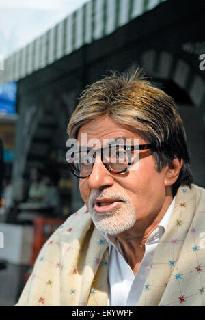 Amitabh Bachchan , acteur de cinéma indien, producteur de film, animateur de télévision, chanteur de lecture occasionnel et ancien politicien , Inde , Asie Banque D'Images