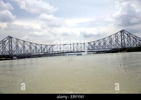 Howrah Bridge sur Hooghly River , Calcutta , Kolkata , Bengale-Occidental , Inde , Asie Banque D'Images