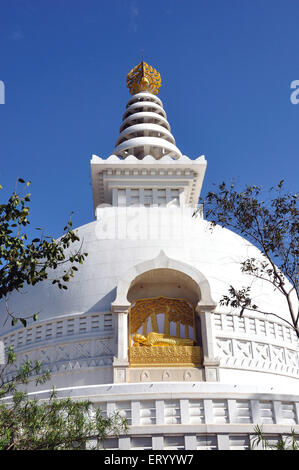 Le Vishwa shanti stupa ; ; ; Inde Bihar Rajgir Banque D'Images